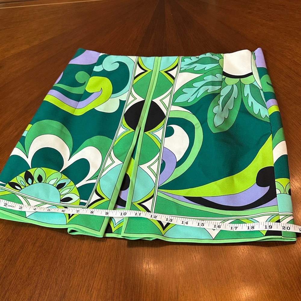 Pucci-Style Vibrant Print Blouse & Skirt Set – Luxurious Designer Look - Picture 12 of 14